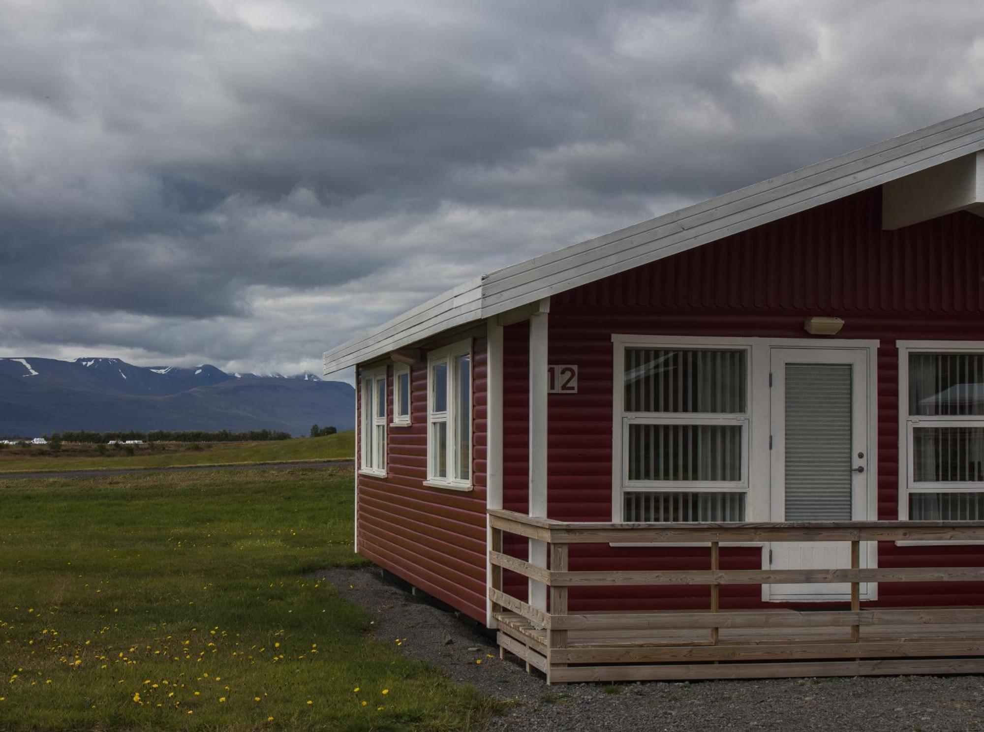 Guesthouse Brekka Exterior photo